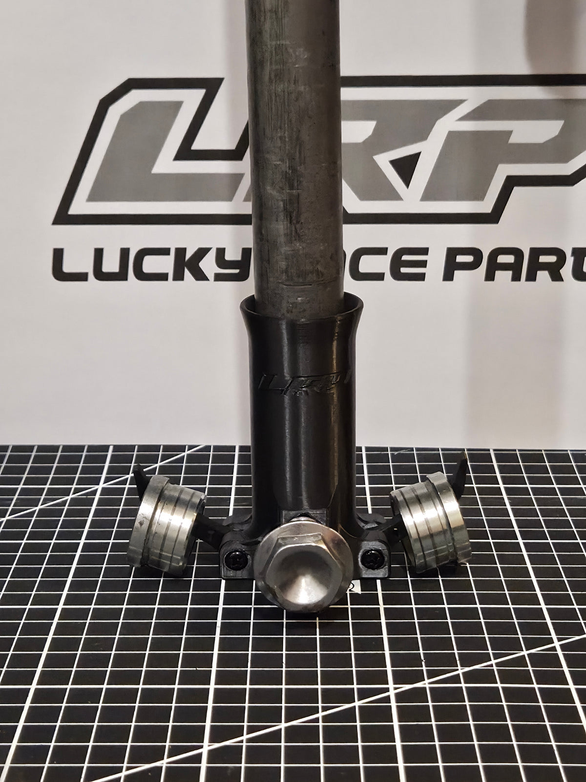 Axle Holder